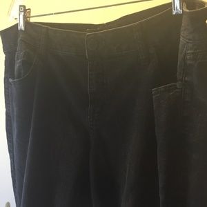 Black Capri Jeans